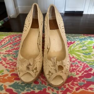 Tory Burch Women’s Lace Peep-Toe Wedge Flats in Cream